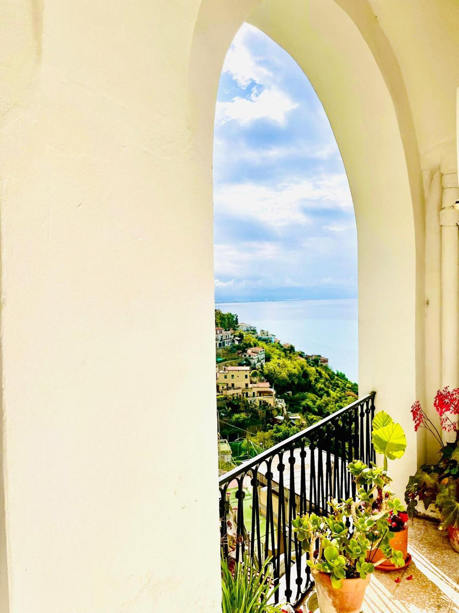 Borgo Virginia - Sea View In Amalfi Coast Apartment Vietri Bagian luar foto